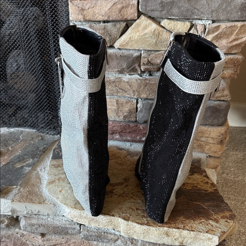 Cape Robbin Black and Gray Heeled Boots - Picture 7 of 15